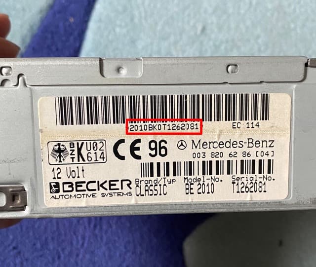 Mercedes radio serial example 1