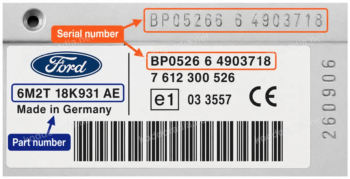 Gdzie znajdę numer seryjny radia Ford TRAVELPILOT 132?